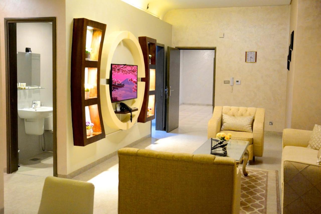 ذا فيفتى ايت السالمية Aparthotel Kuwait City Bagian luar foto